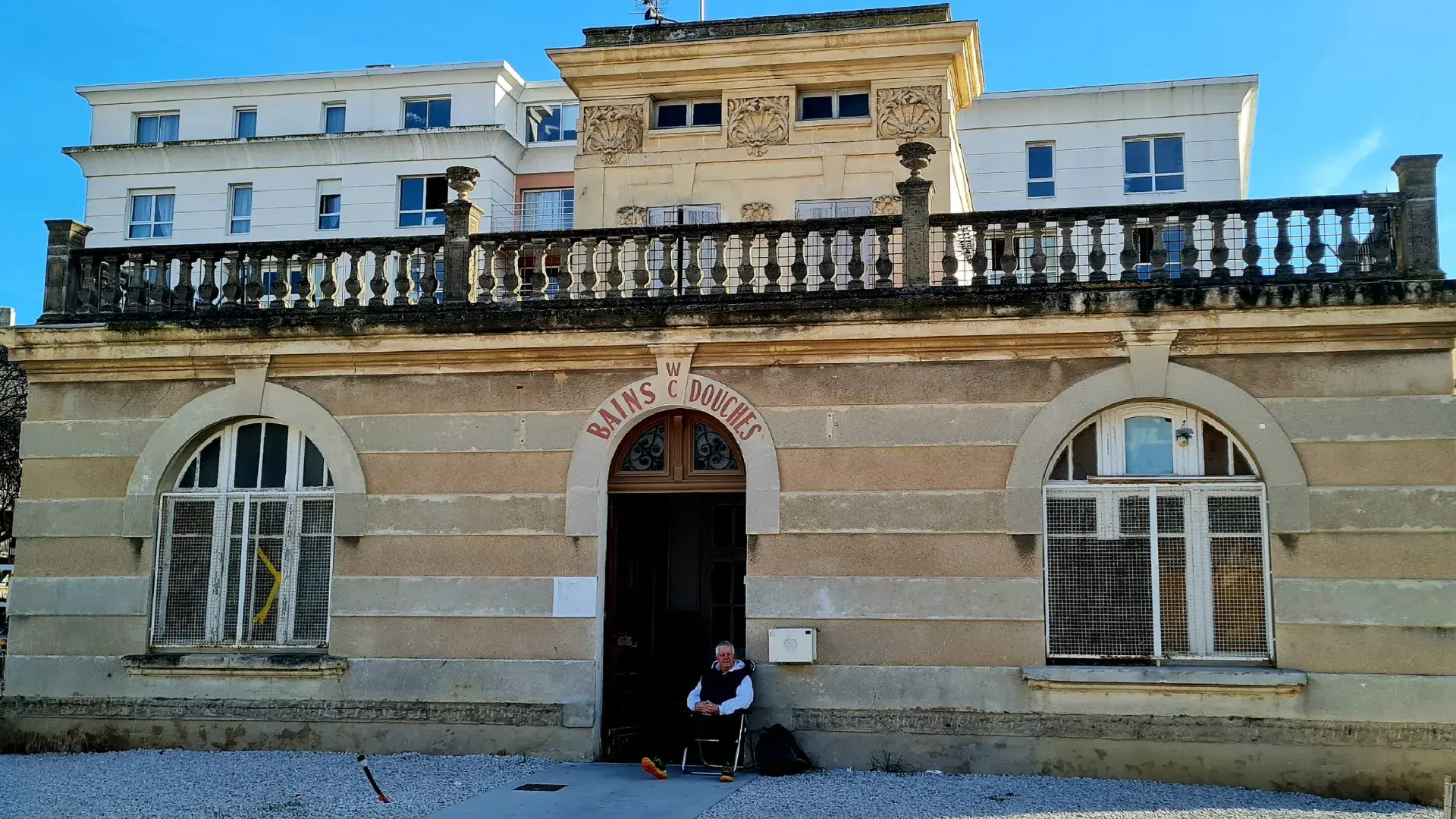 Visite guidée les quatre ponts et scène nationale